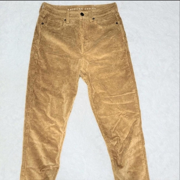 American Eagle Mustard Yellow Corduroy Cuffed Pants Women's US Size 2! ✨️ - Picture 1 of 2